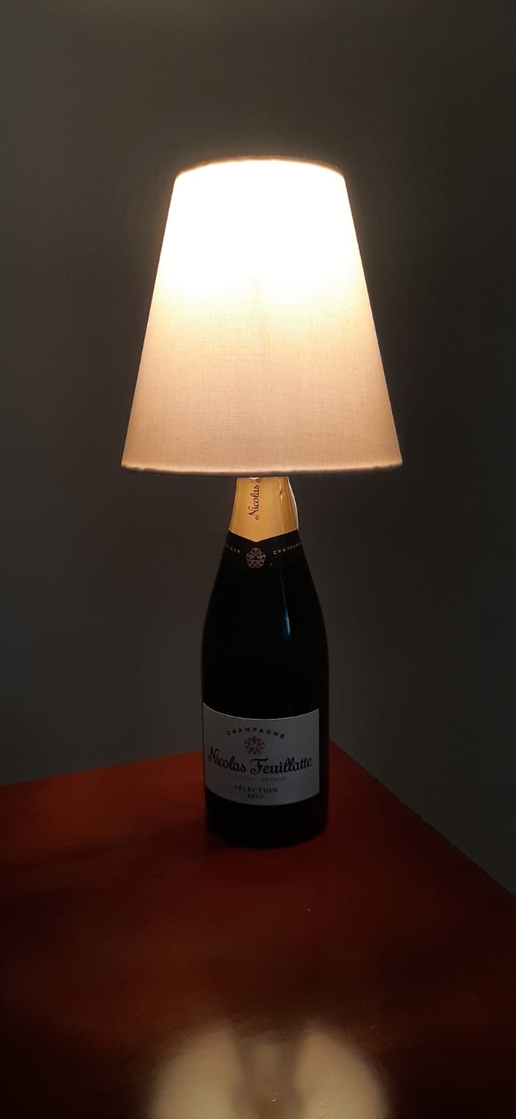 Bottle Table Lamp - I migliori prodotti Made in Italy da Fiera di Monza Shop - Solo 30€! Acquista subito su Fiera di Monza Shop!