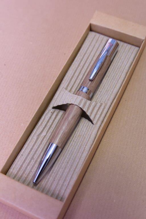 Penna a Sfera in Vero Legno - I migliori prodotti Made in Italy da Fiera Monza e Brianza SHOP - Solo 150€! Acquista subito su Fiera di Monza Shop!