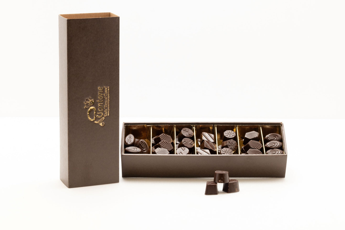 PRALINE DI CIOCCOLATO ARTIGIANALI AL PEPERONE CRUSCO - PANTONE - I migliori prodotti Made in Italy da Fiera di Monza Shop - Solo 33€! Acquista subito su Fiera di Monza Shop!