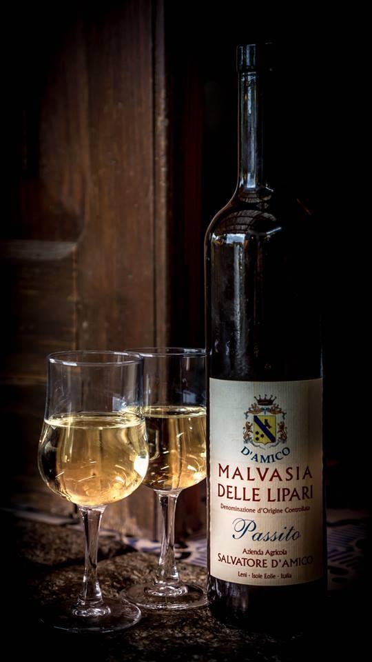 Vino MALVASIA DELLE LIPARI PASSITO DOC BIO (2017) - I migliori prodotti Made in Italy da Fiera Monza e Brianza Shop - Solo 37€! Acquista subito su Fiera di Monza Shop!