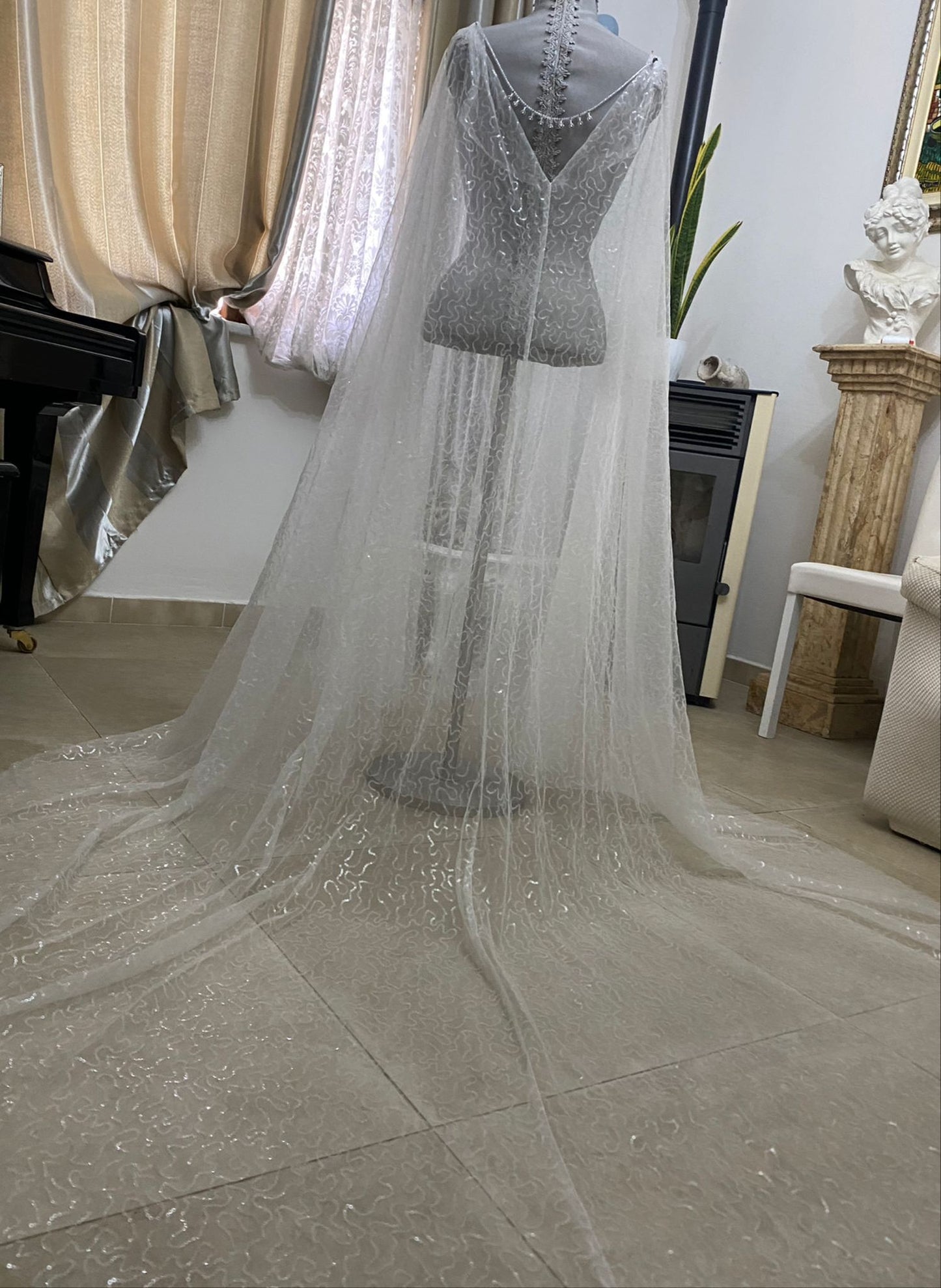 Velo da Sposa - I migliori prodotti Made in Italy da Fiera di Monza Shop - Solo 350€! Acquista subito su Fiera di Monza Shop!