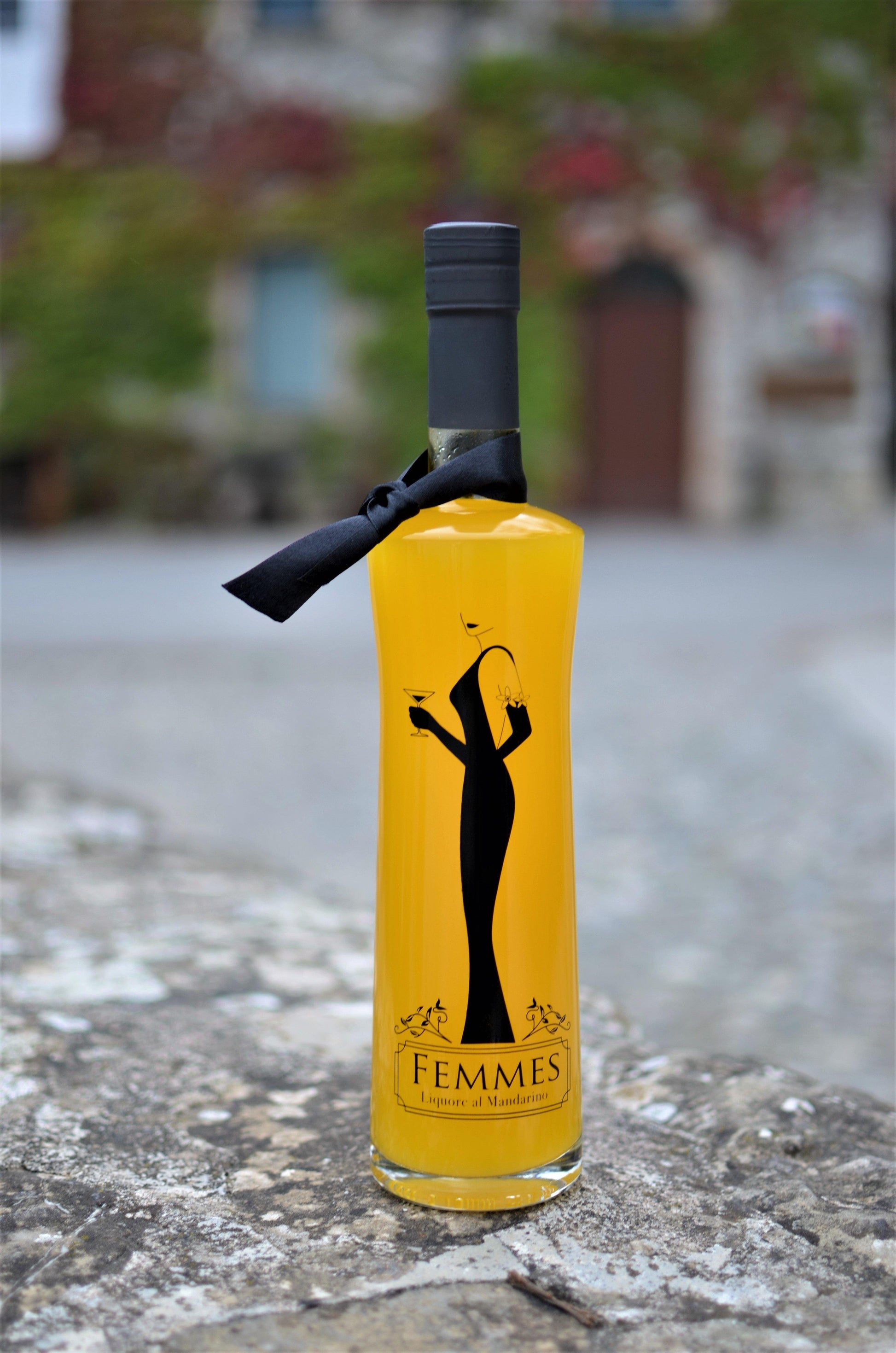 FEMMES Liquore al mandarino - 3 Bottiglie - I migliori prodotti Made in Italy da Fiera Monza e Brianza SHOP - Solo 31.50€! Acquista subito su Fiera di Monza Shop!